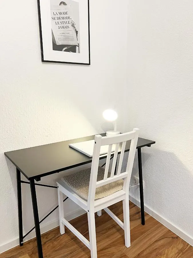 Modern Ruhig 6 Gaeste 110M2 Wlan Momlingen